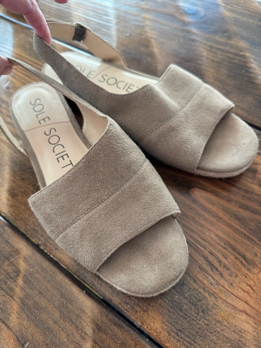 Sole society Tan slingback suede sandal size 7.5 flat - Picture 2 of 8